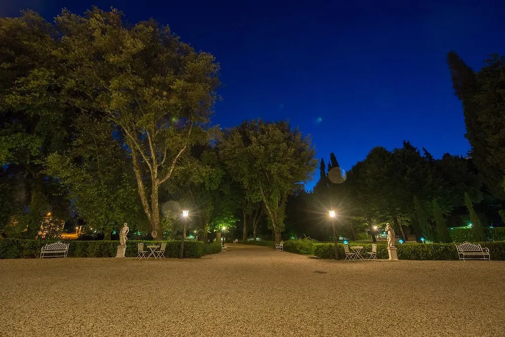 Villa Gerini Ronta 0*,